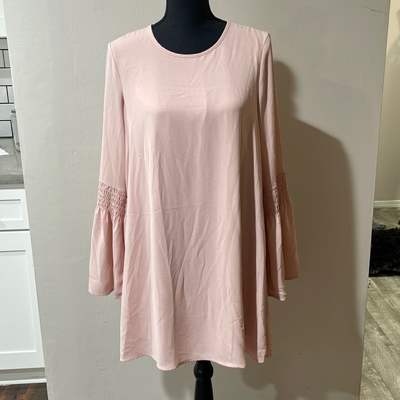 BCBGeneration Dresses & Skirts - BCBGeneration baby pink long sleeve mini shift dress